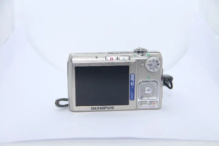Camera Digital Olympus C520 - Foto 2