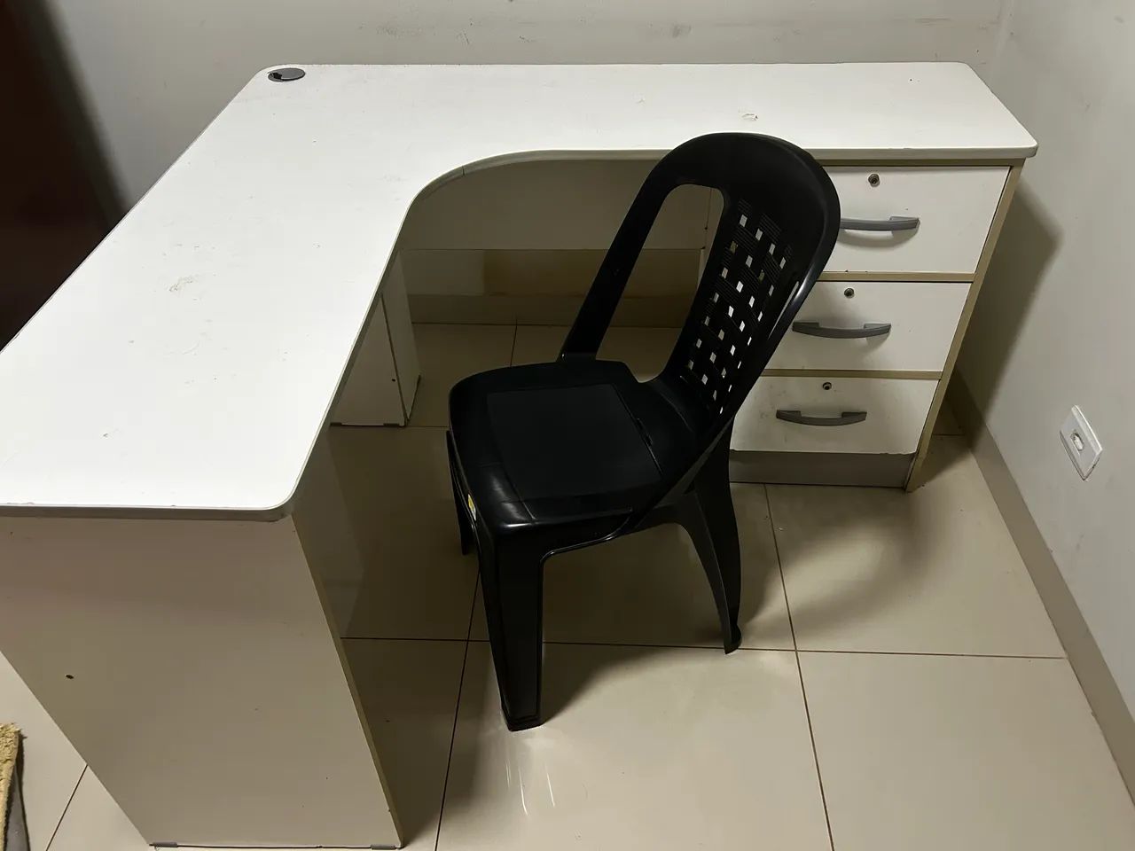Mesa tipo L com cadeira - Foto 3