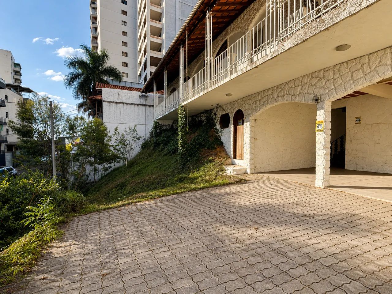 CASA COM 4 QUARTOS, 2 SUÍTES, NO BOM PASTOR - Foto 5