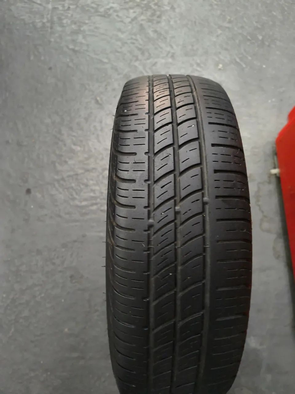 Roda Fiat uno com pneu  - Foto 3