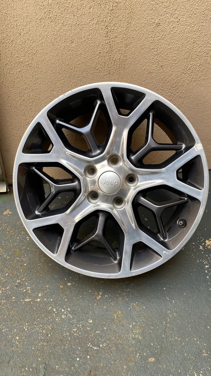 Roda de liga leve Jeep Cherokee aro 20 unidade - Foto 4