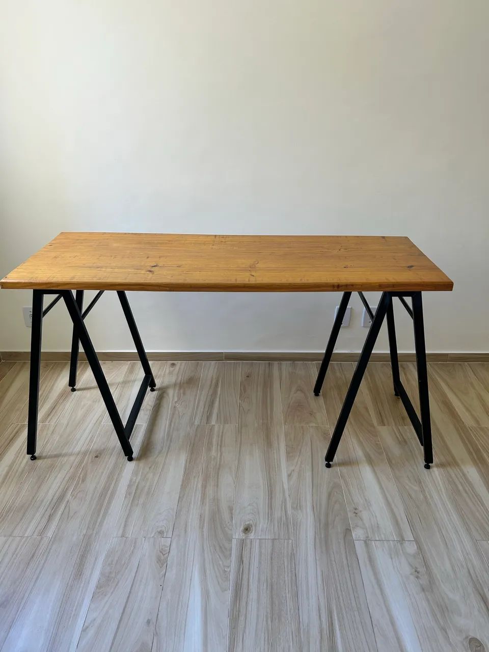 Mesa de escritório de madeira  - Foto 4
