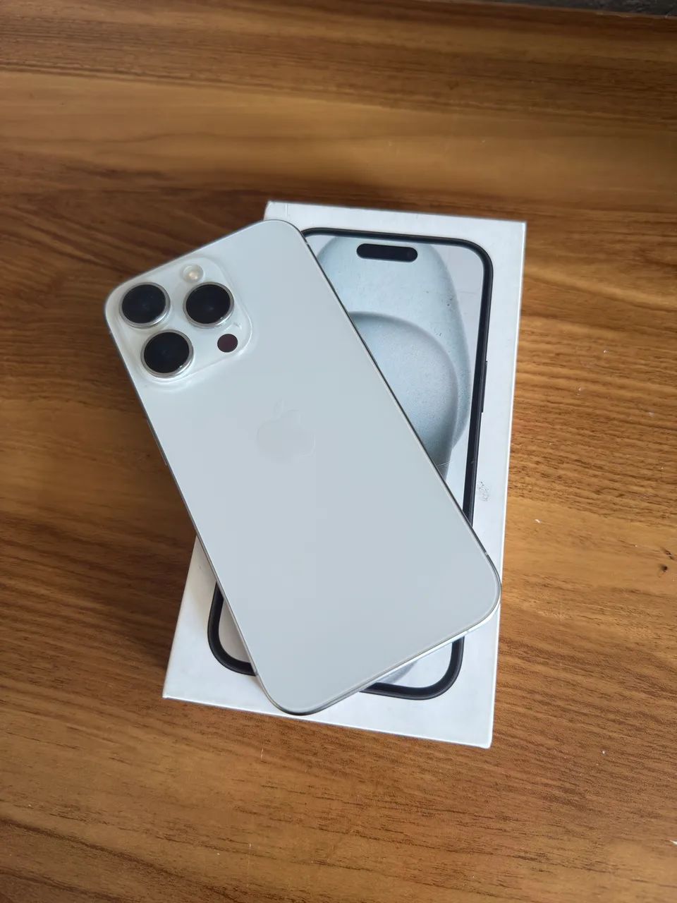 iPhone 15 Pro Americano 