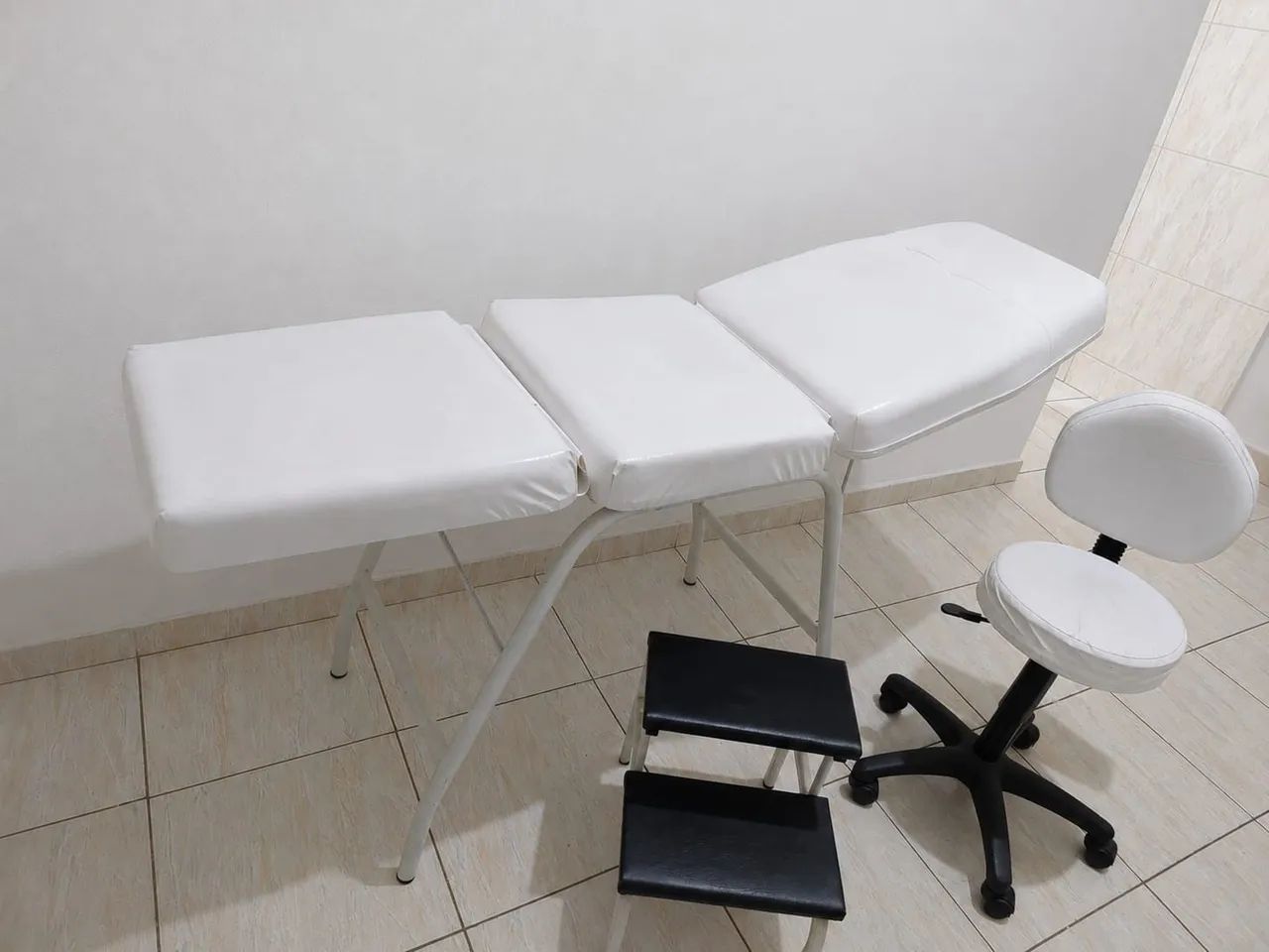 Maca com mocho e escadinha 