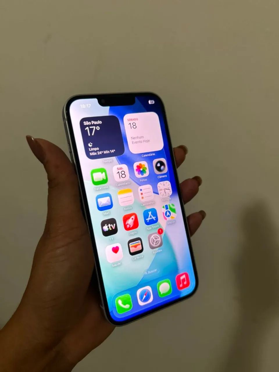 iPhone 14.  128GB