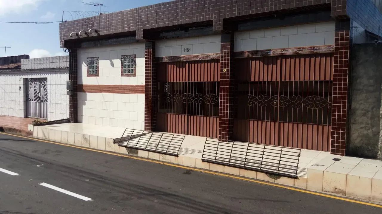 Casa com acabamento impecável à venda na Cidade Nova 5