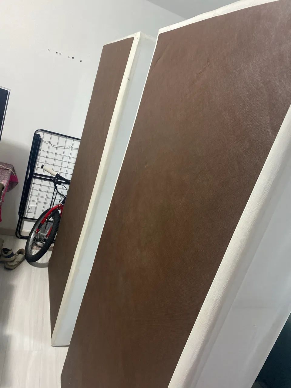 Vendo dois box de solteiro
