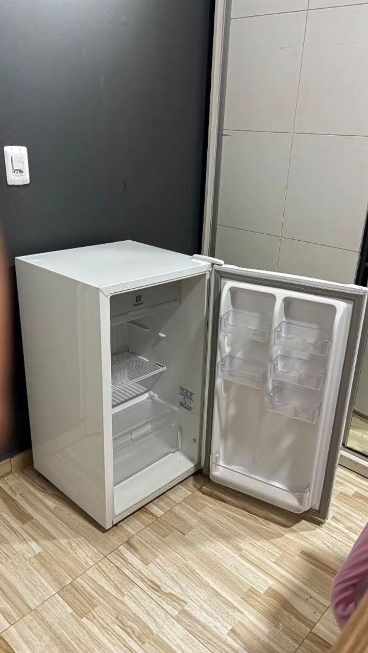 Frigobar Electrolux 122 L 110 V - Foto 3