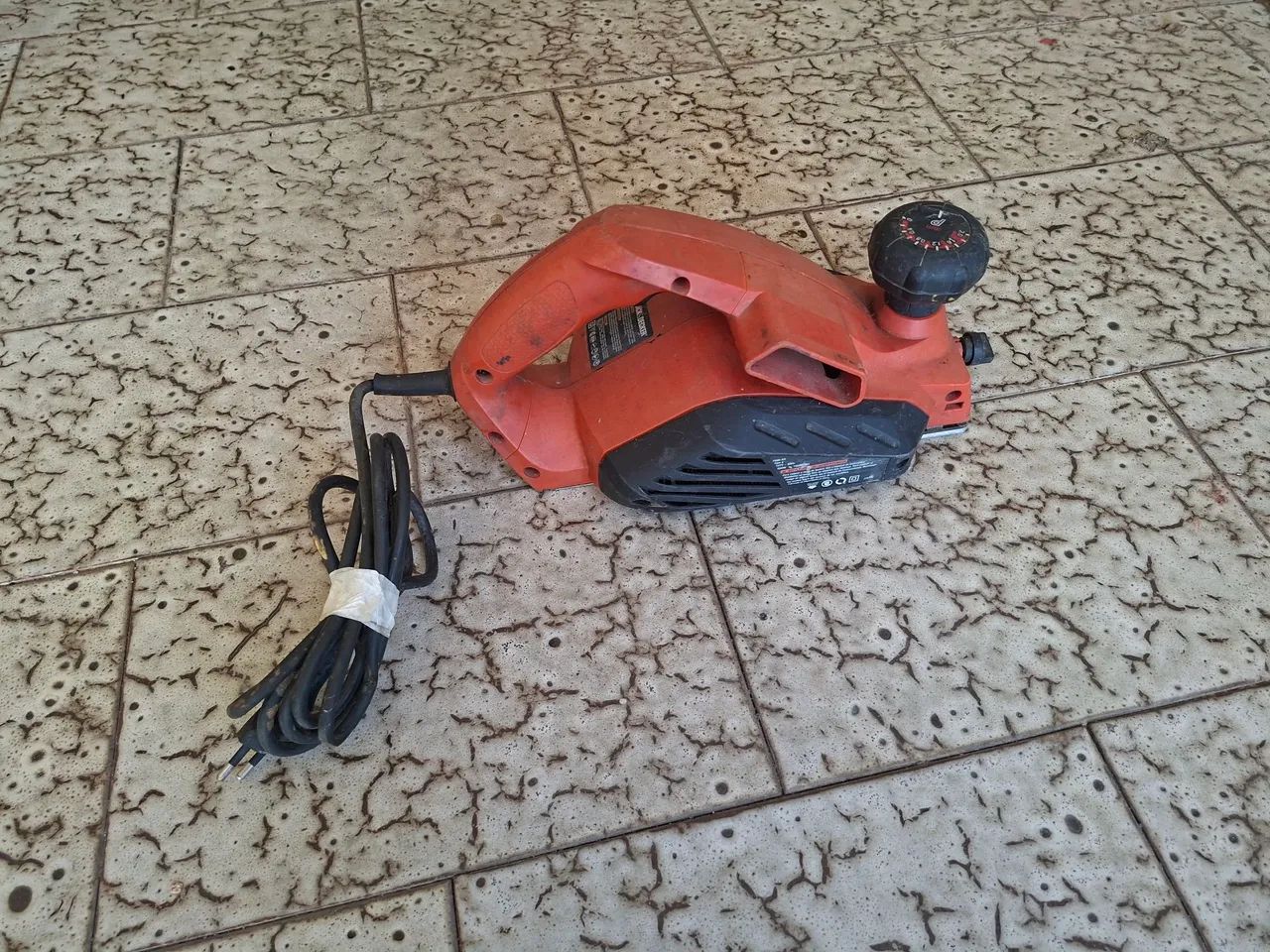 Plaina Black Decker profissional - Foto 2
