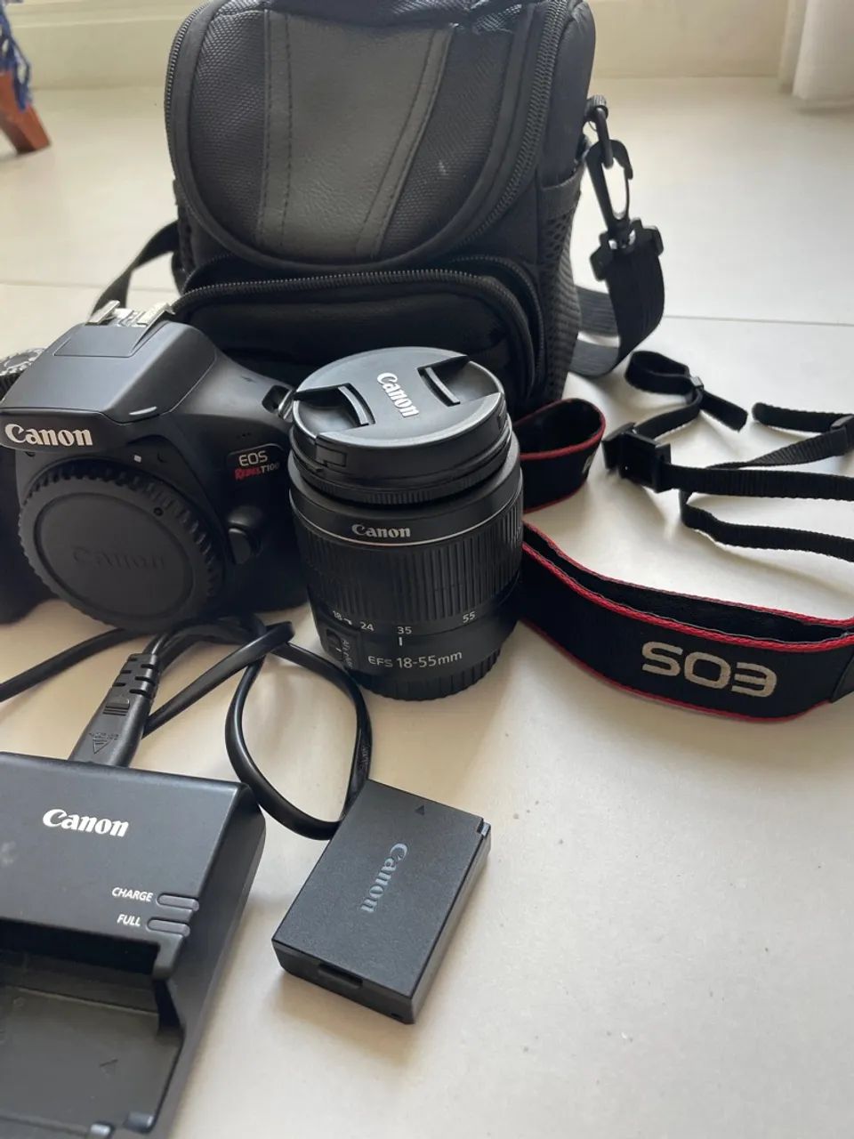 Câmera Canon T100