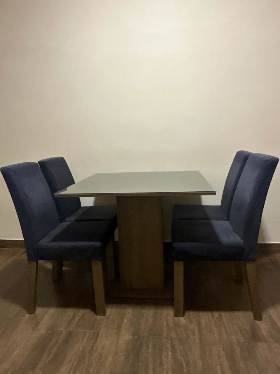 Mesa de jantar com 4 cadeiras - Foto 2