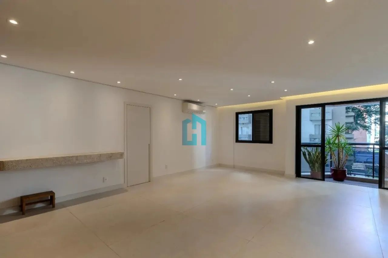 Apartamento para venda em Moema com 2 quartos, sendo 1 suíte, 90m² - Foto 2