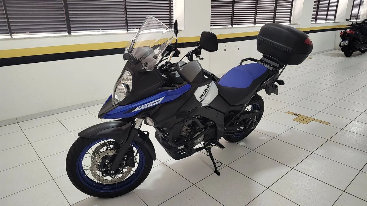 V Strom 650 2025