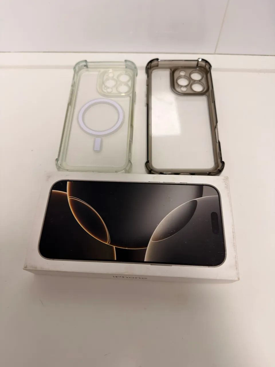 iPhone 16 promax titanium 9 meses de uso - Foto 4