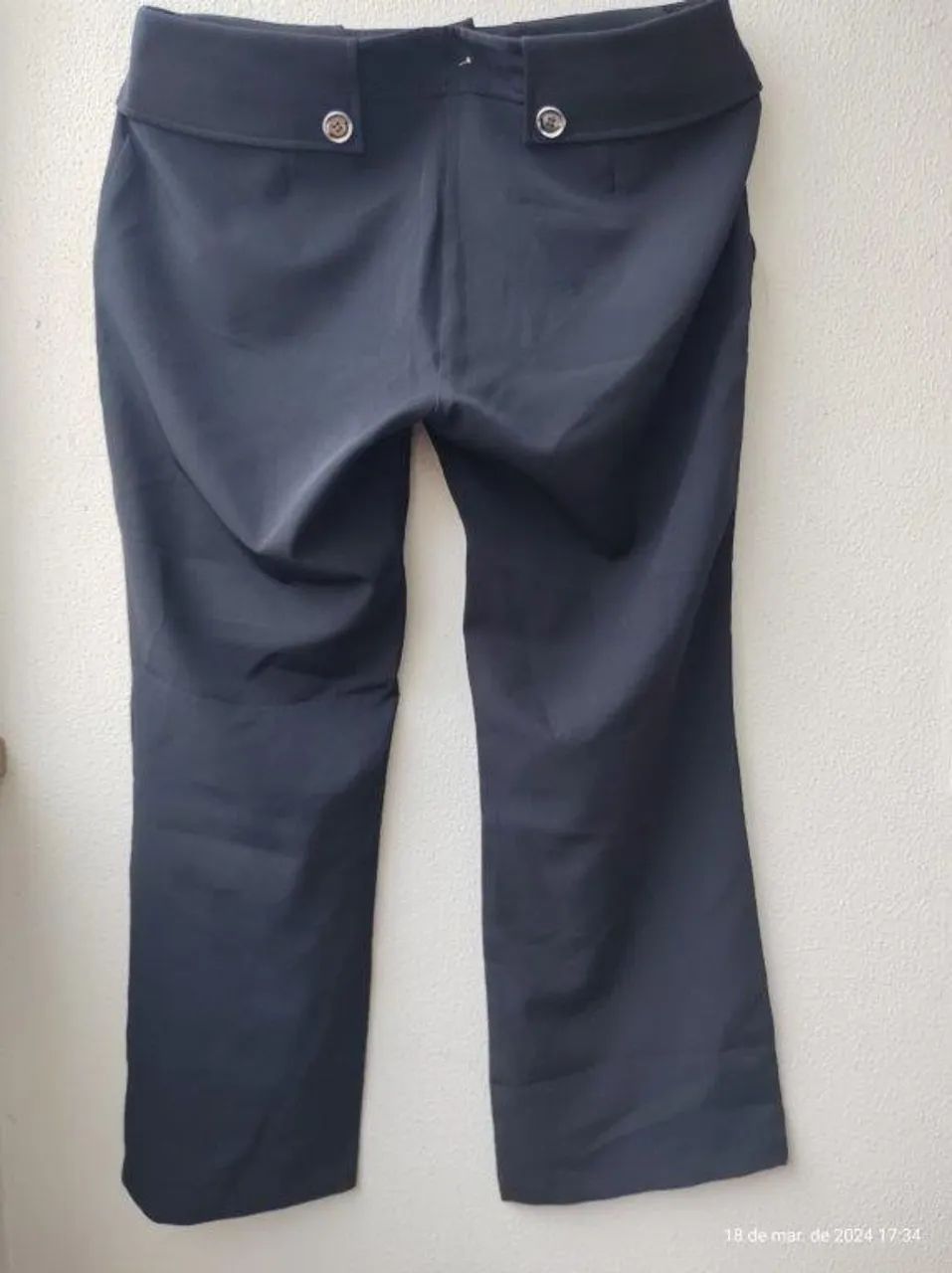 calça comprida plus size preta tamanho 52 - Foto 3