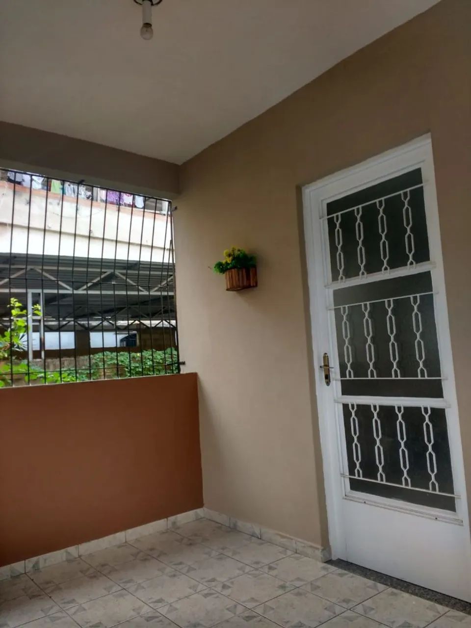 ALUGO CASA BAIMINAS - LEIA O ANÚNCIO 
