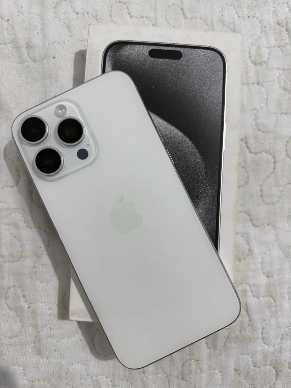 IPHONE 15 PRO MAX 256GB BRANCO - Foto 2