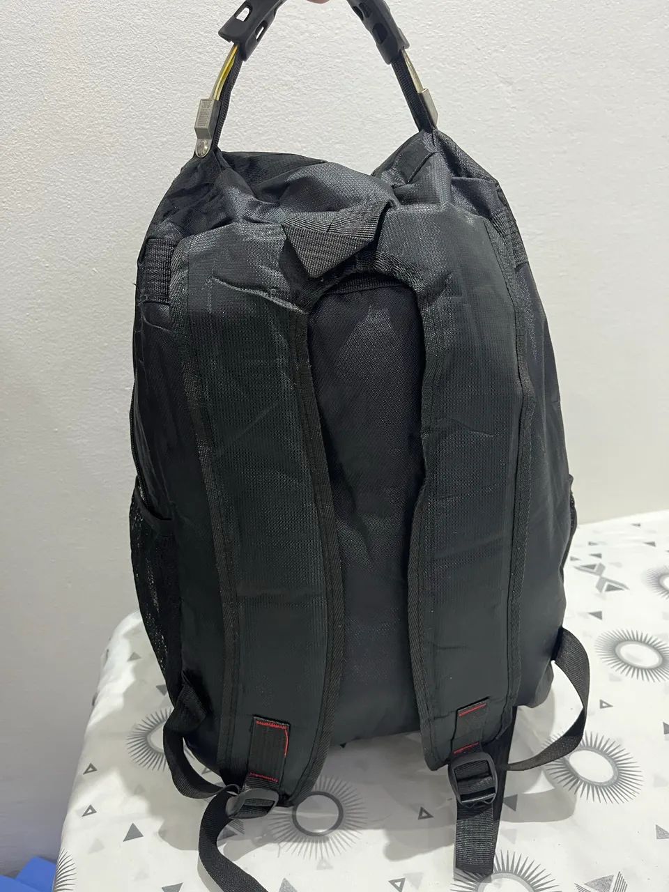Mochila preta básica  - Foto 3
