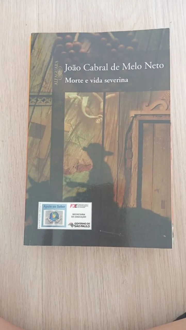 Livro Morte e Vida Severina - João Cabral de Melo Neto