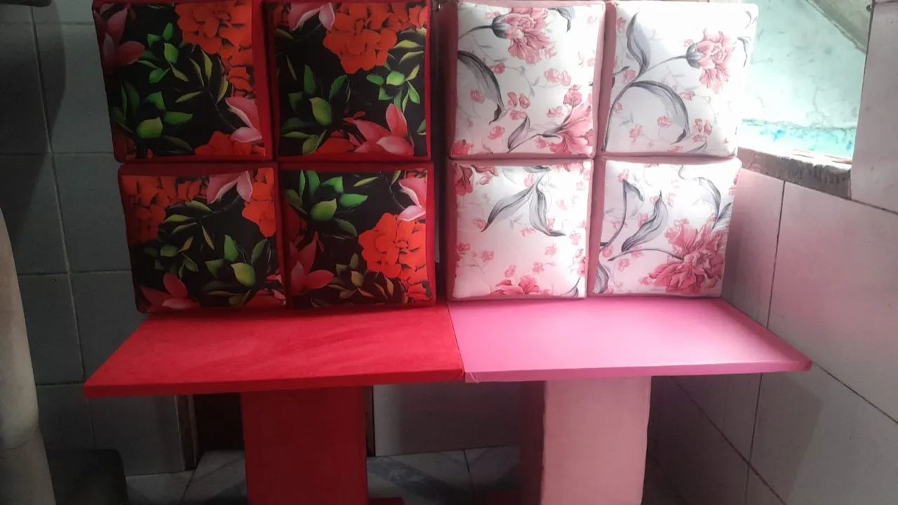 , mesa com 4 puff valor 280$ entrega grátis promoção aproveite ? - Foto 2
