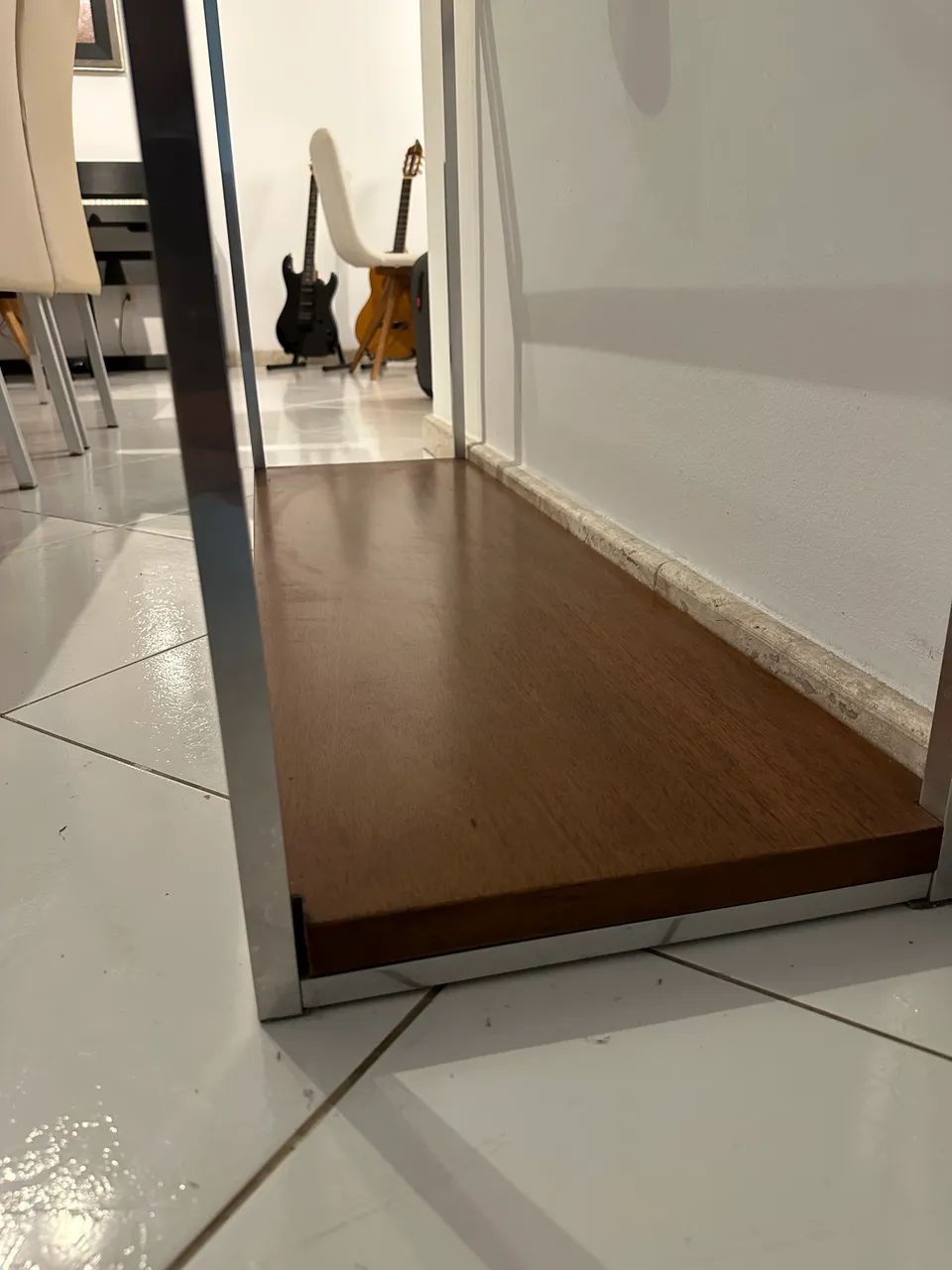     Aparador com bancada de vidro - Foto 3