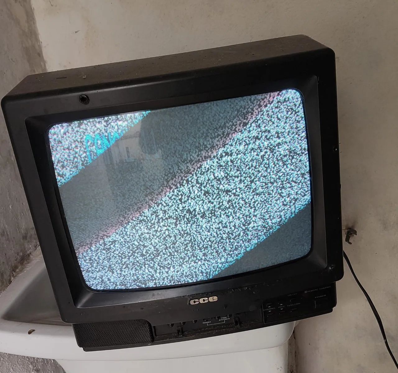 TV TUBO 16"