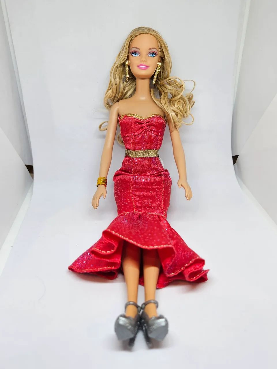 Barbies valor unitário 70 cada.