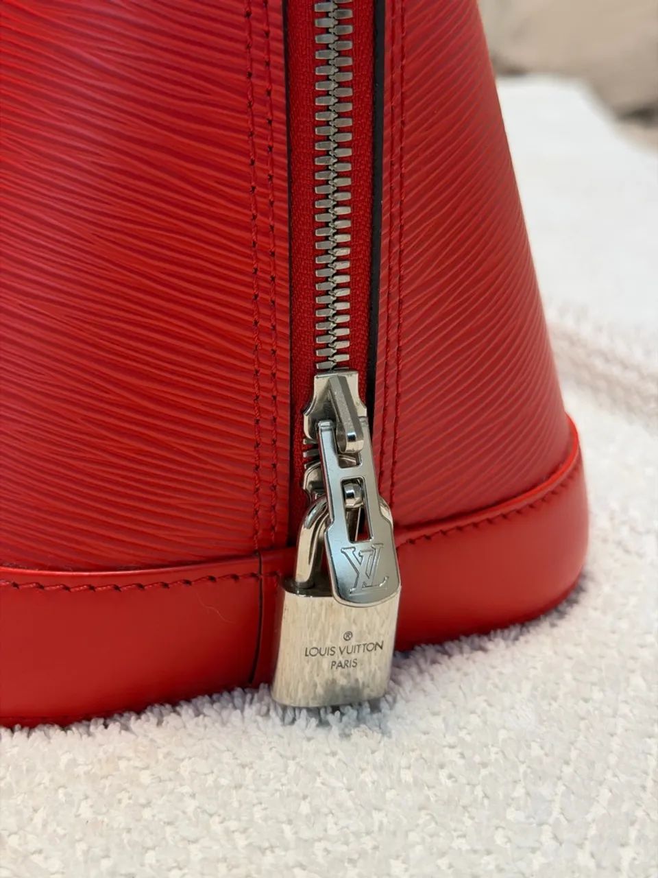 Bolsa Louis Vuitton Alma  - Foto 2