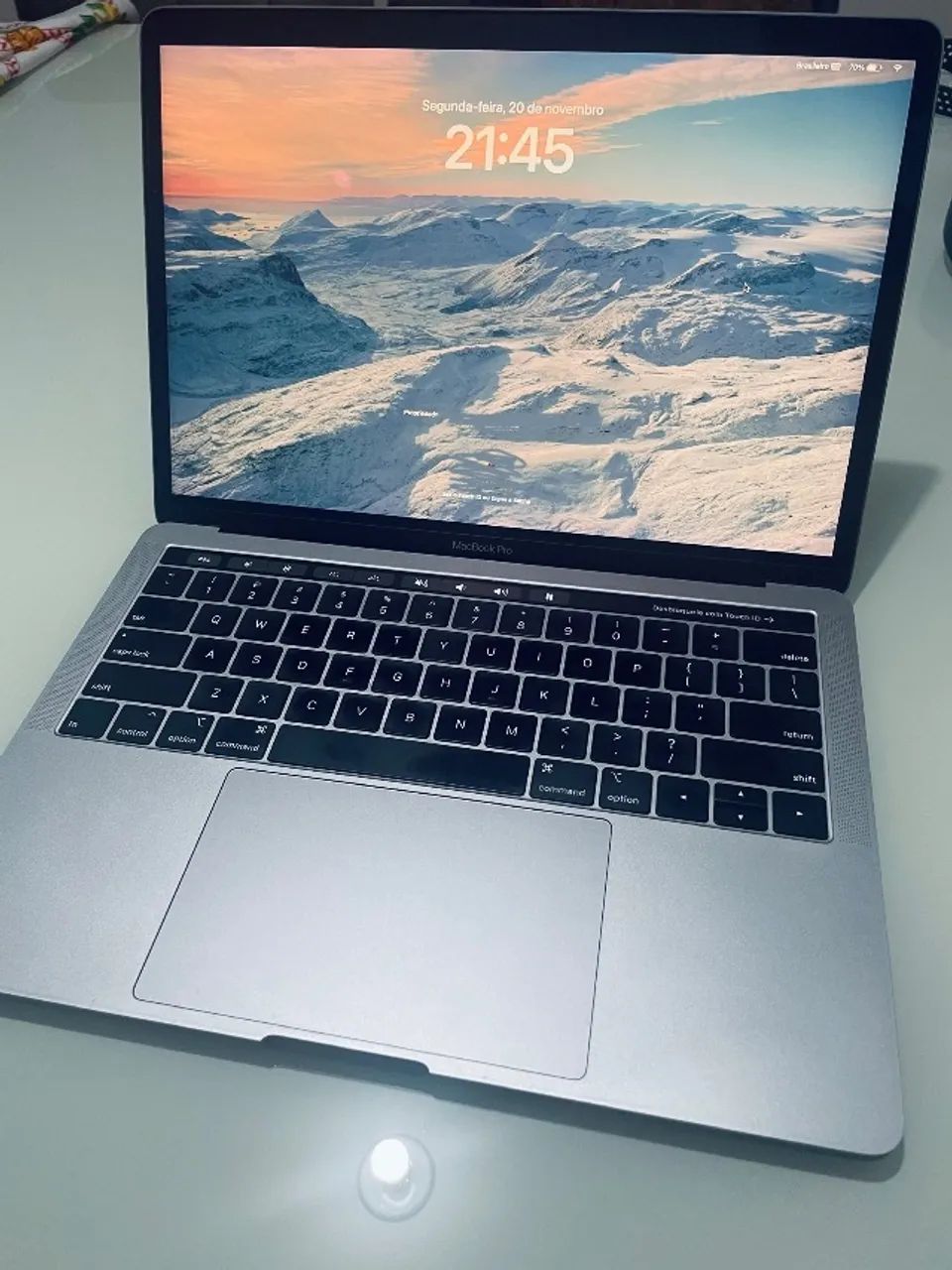 macbook pro touch bar 2019