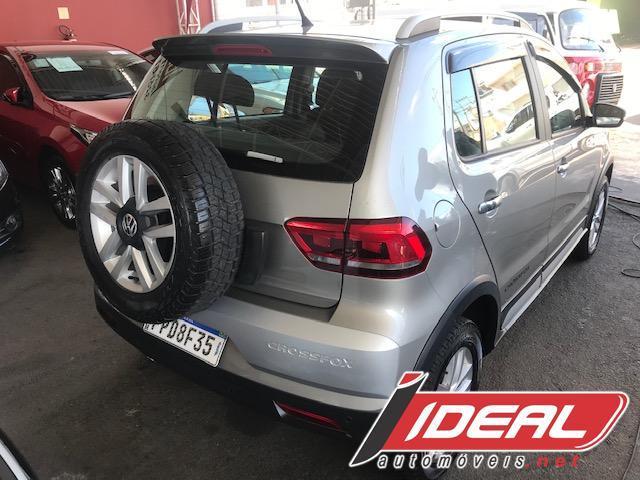 VW Crossfox 1.6 Flex MSI 15/15 câmbio novo 6 marchas - Foto 4