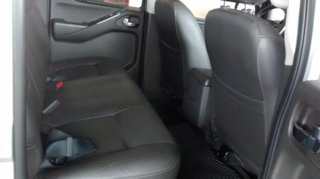 Frontier SL 4X4 190CV Tb Diesel Automática 2014 - Foto 10