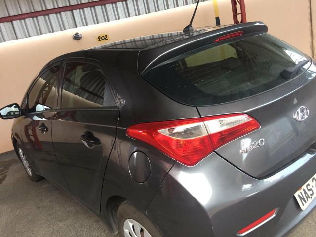 Hb20 hatch - Foto 5