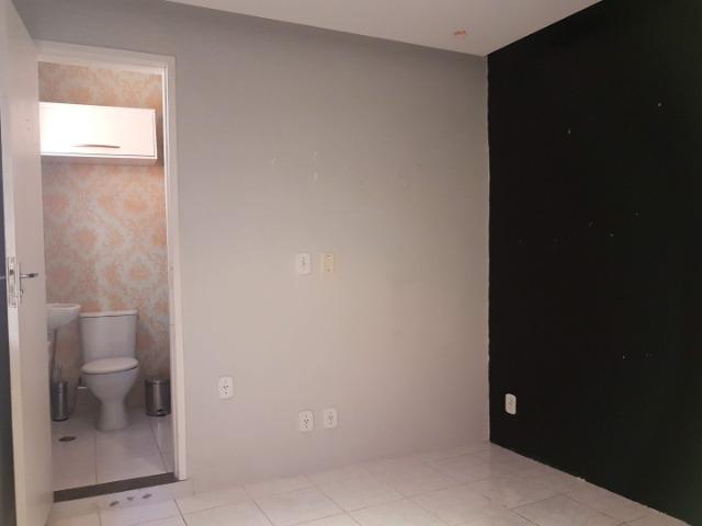 Sala comercial no Rio Vermelho, com banheiro próprio - Foto 11
