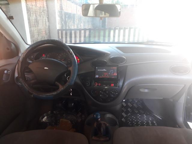 Ford Focus 1.8 16 V 2001 - Foto 8
