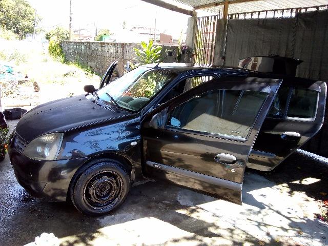 Vende Clio sedan Authentique - Foto 2