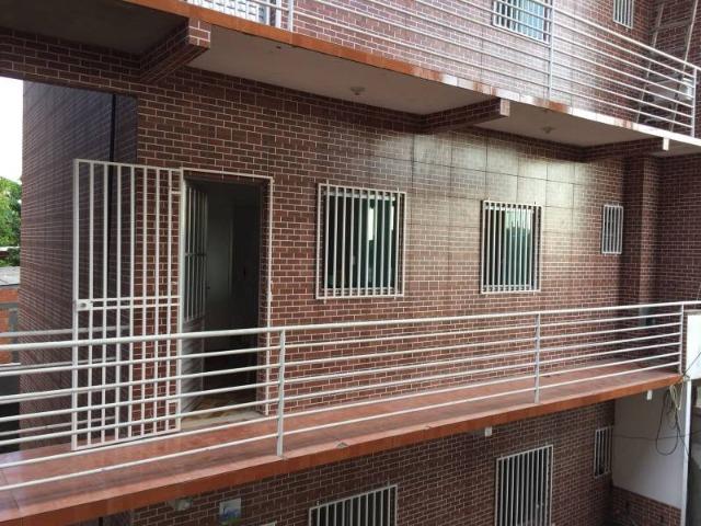 Alugo Apartamento Proximo ao Supermercado Atack na Cidade Nova, com Garagem