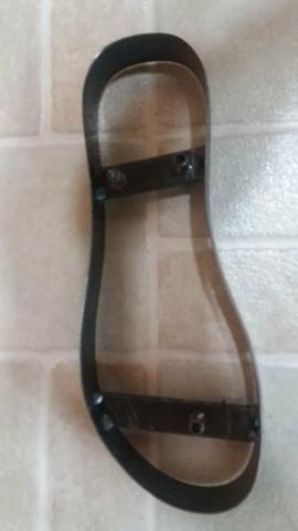 Maquina de chinelo e bordados - Foto 2