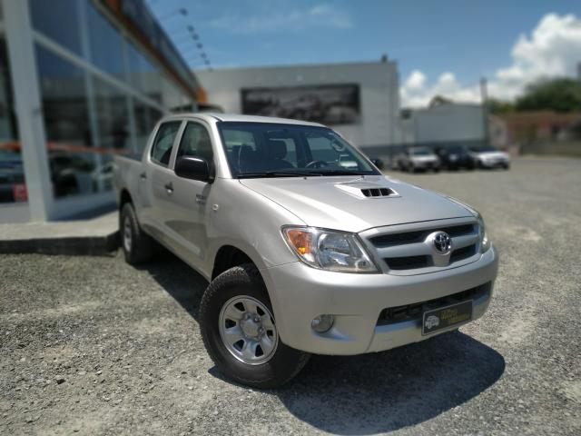 TOYOTA/HILUX SR 3.0 4x4 2007 R$ 65.000