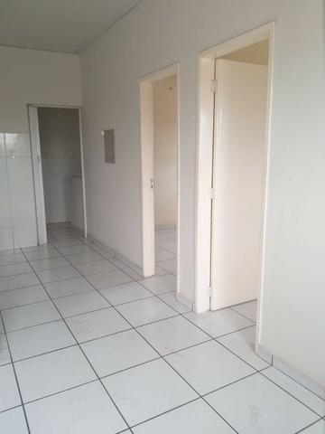 Alugo Apartamento em São Jorge , com 02 Quartos e 1 Suíte - Foto 2