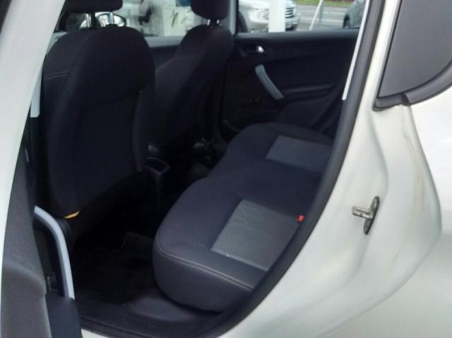 PEUGEOT 208 ACTIVE 1.5 8V Branco 2014/2015 - Foto 14