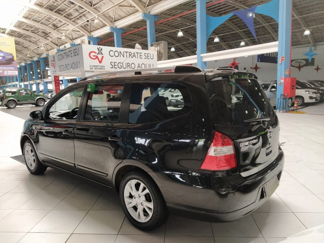 Nissan Grand Livina 1.8 SL Automática 2014 - Foto 18