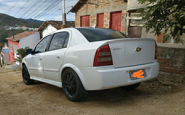 ASTRA SEDAN
