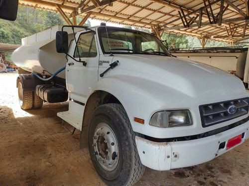 FORD 14000 COM TANQUE PIPA
