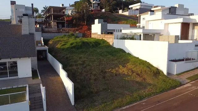 Terreno lote 604 MT no la Salle área nobre