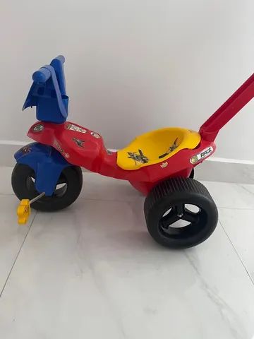 Triciclo Infantil Com Empurrador Motoca Passeio Vermelho