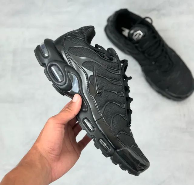 Tênis NIKE AIR MAX TN PLUS PRETO / LINHA PREMIUM (Nº 38 AO 43) - A PRONTA ENTREGA 