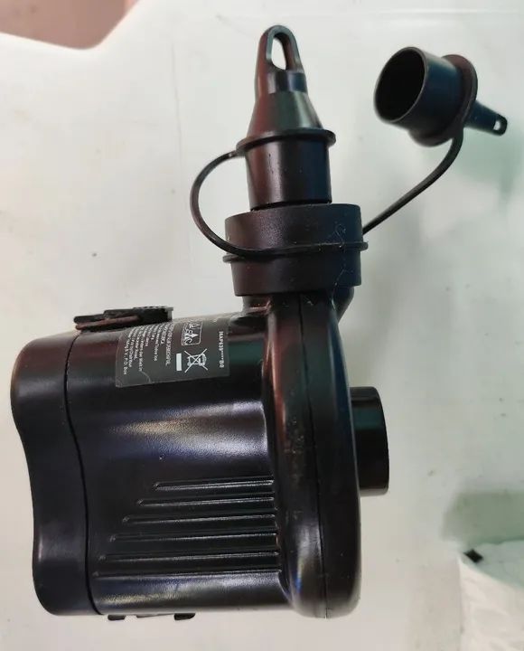 BOMBA INTEX P/ ENCHER COLCHÃO DE AR - Foto 4