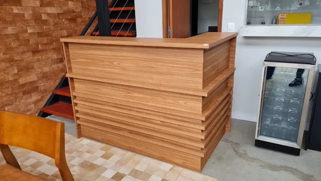 balcão em l ripado amadeirado  - Foto 4