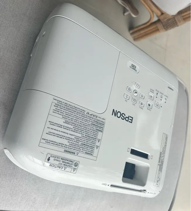 Projetor Epson PowerLite E20  - Foto 4
