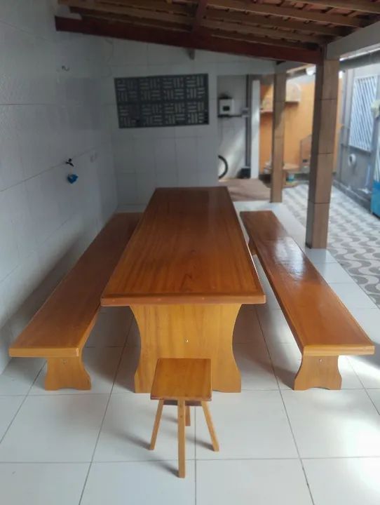 Mesa com 2 bancos madeira tatajuba  - Foto 4